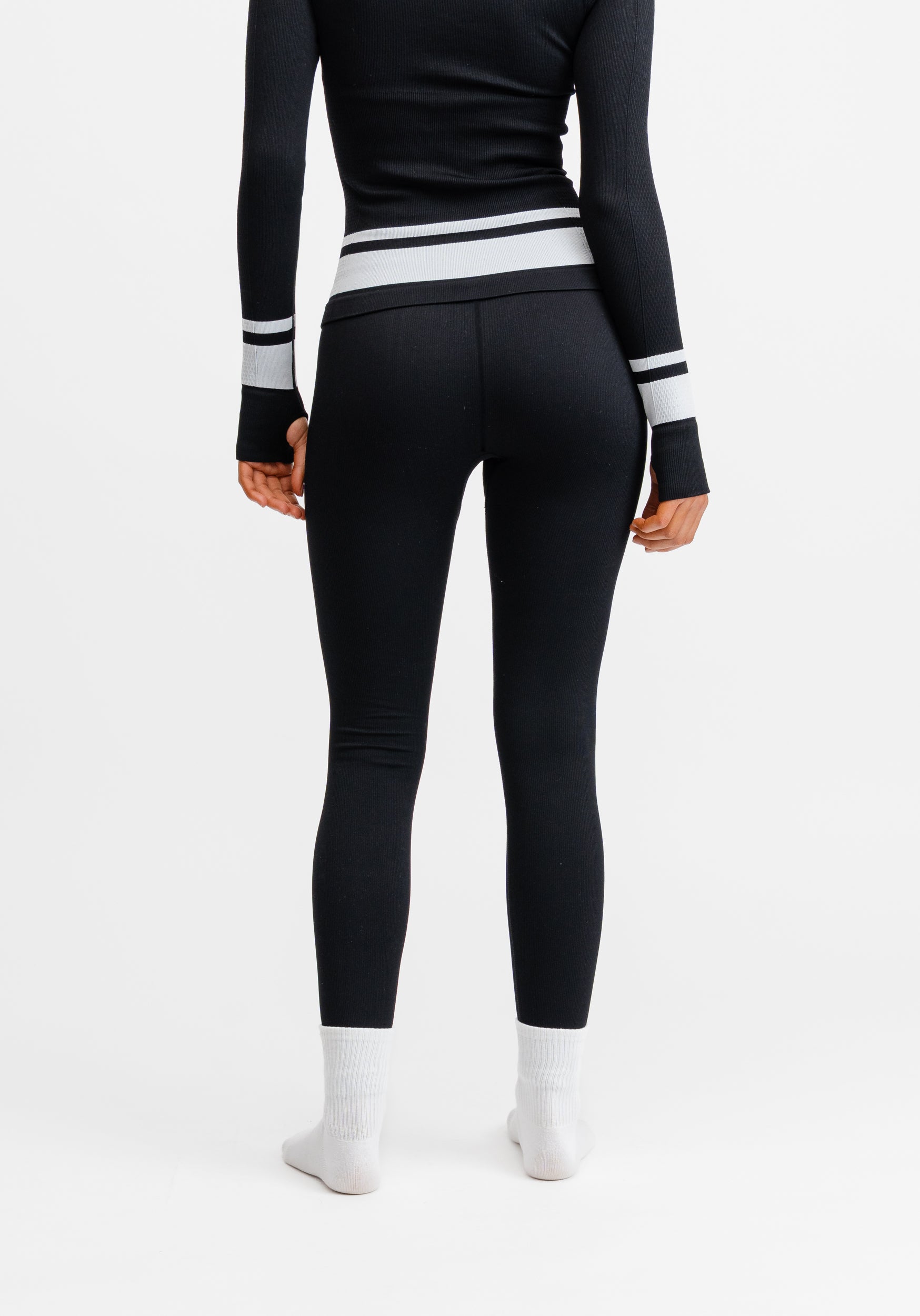 Seamless Base Layer Tights Black