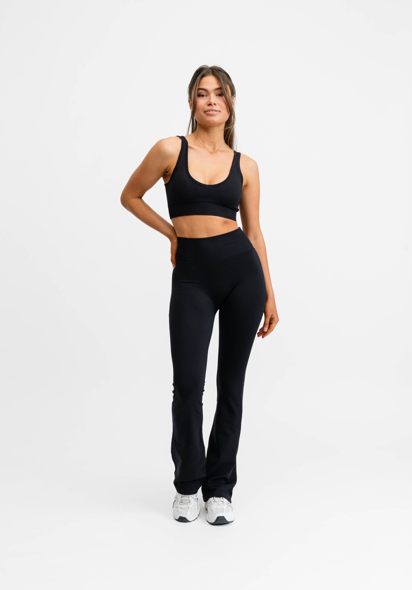 Seamless Deep V Sports Bra Black