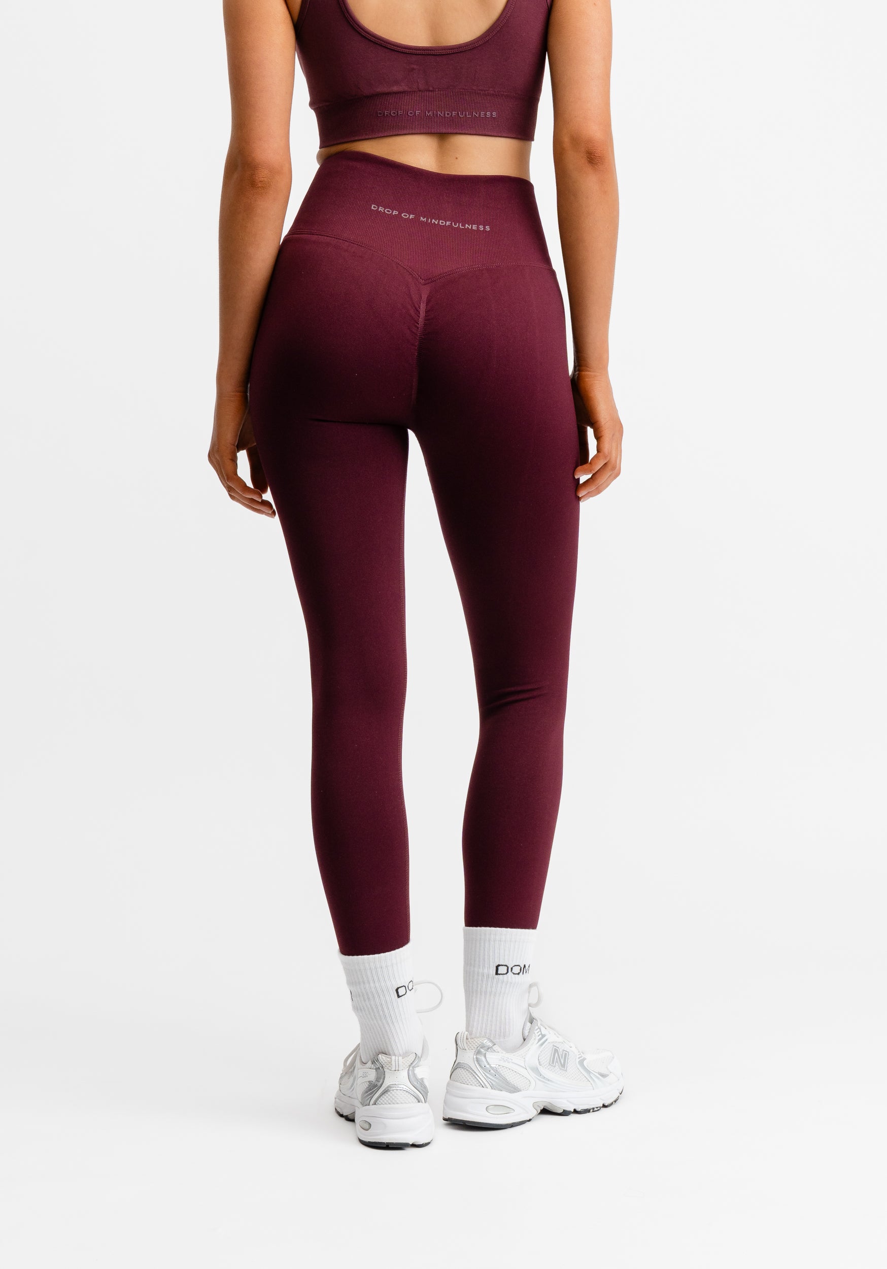 Seamless Scrunch Tights Redwood