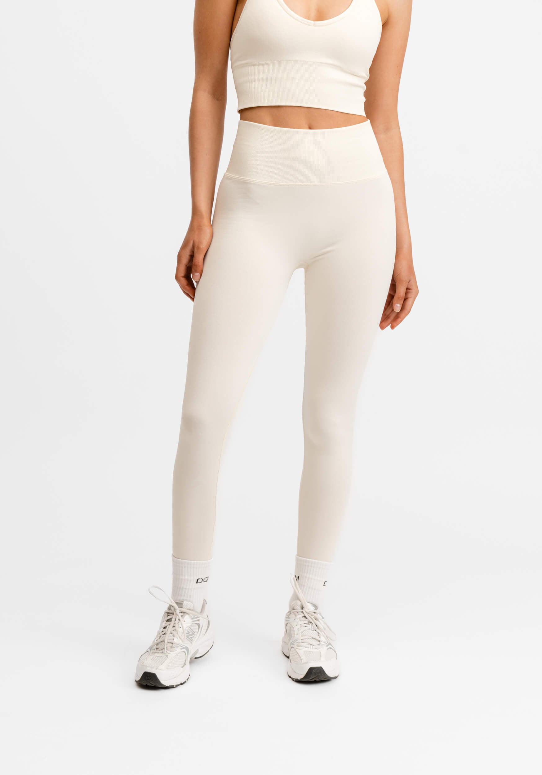 Seamless Scrunch Tights Cream White