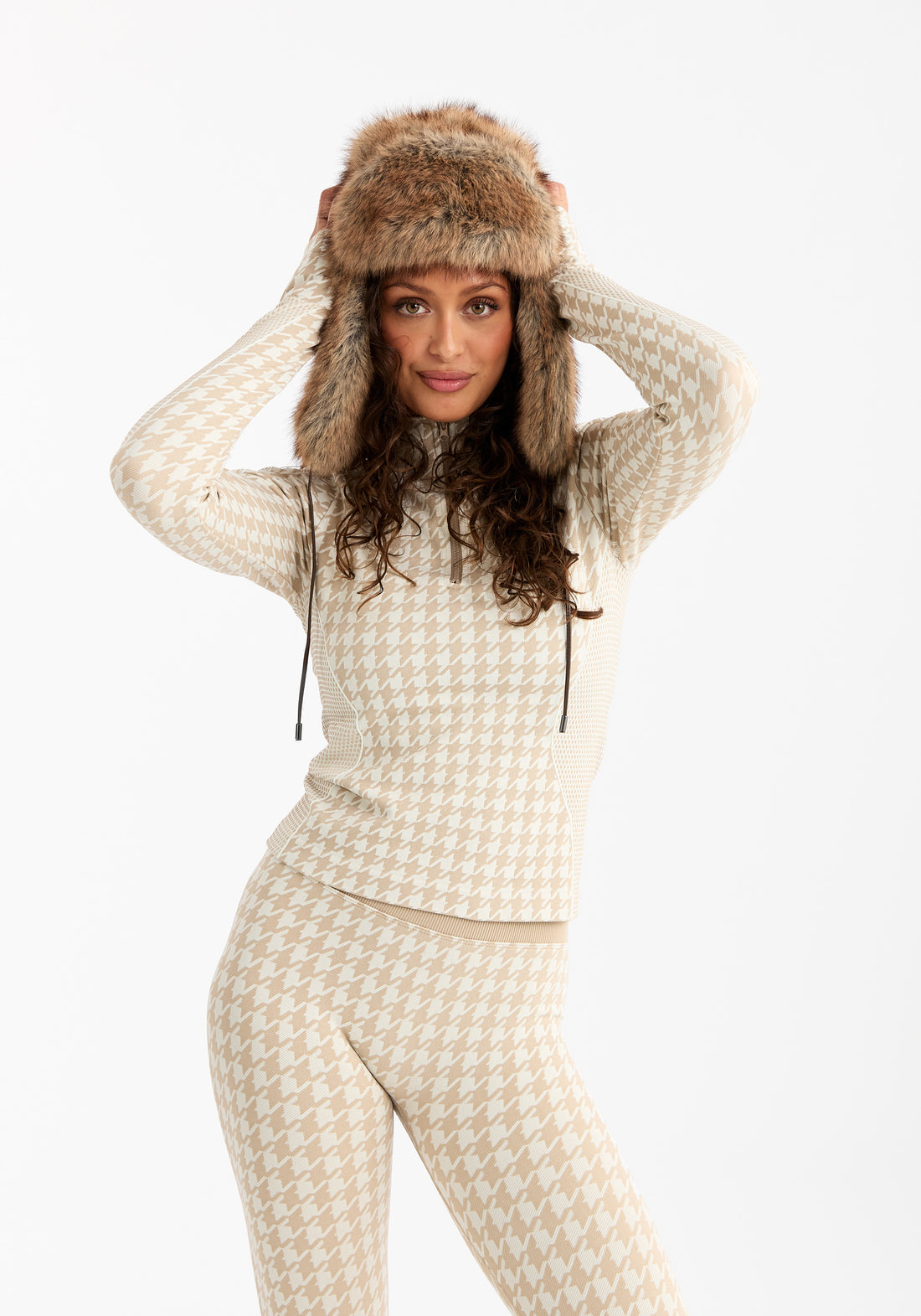 Seamless Half Zip Base Layer Cream White Dogtooth