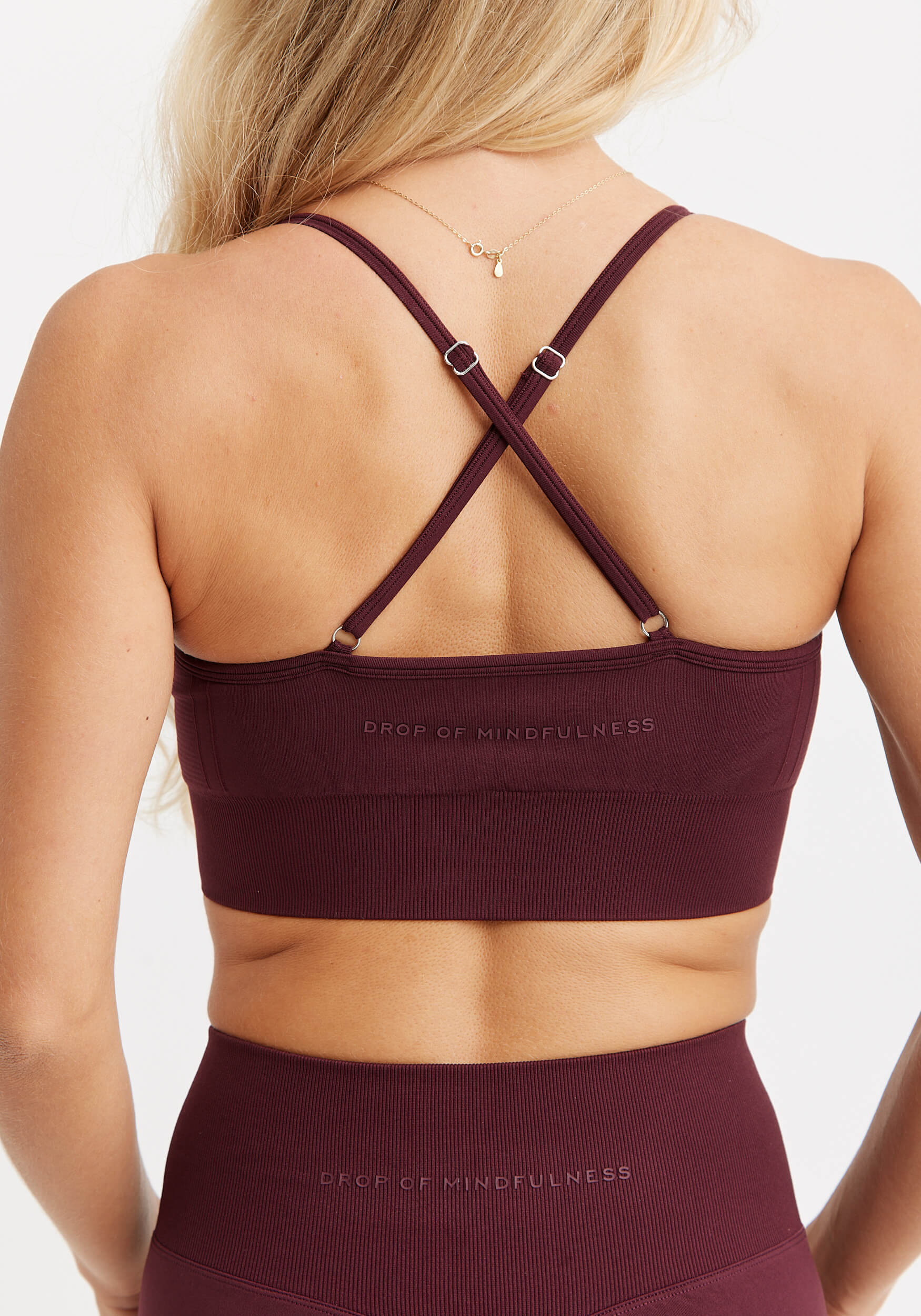 Signature Seamless Sports Bra Cherry Lacquer