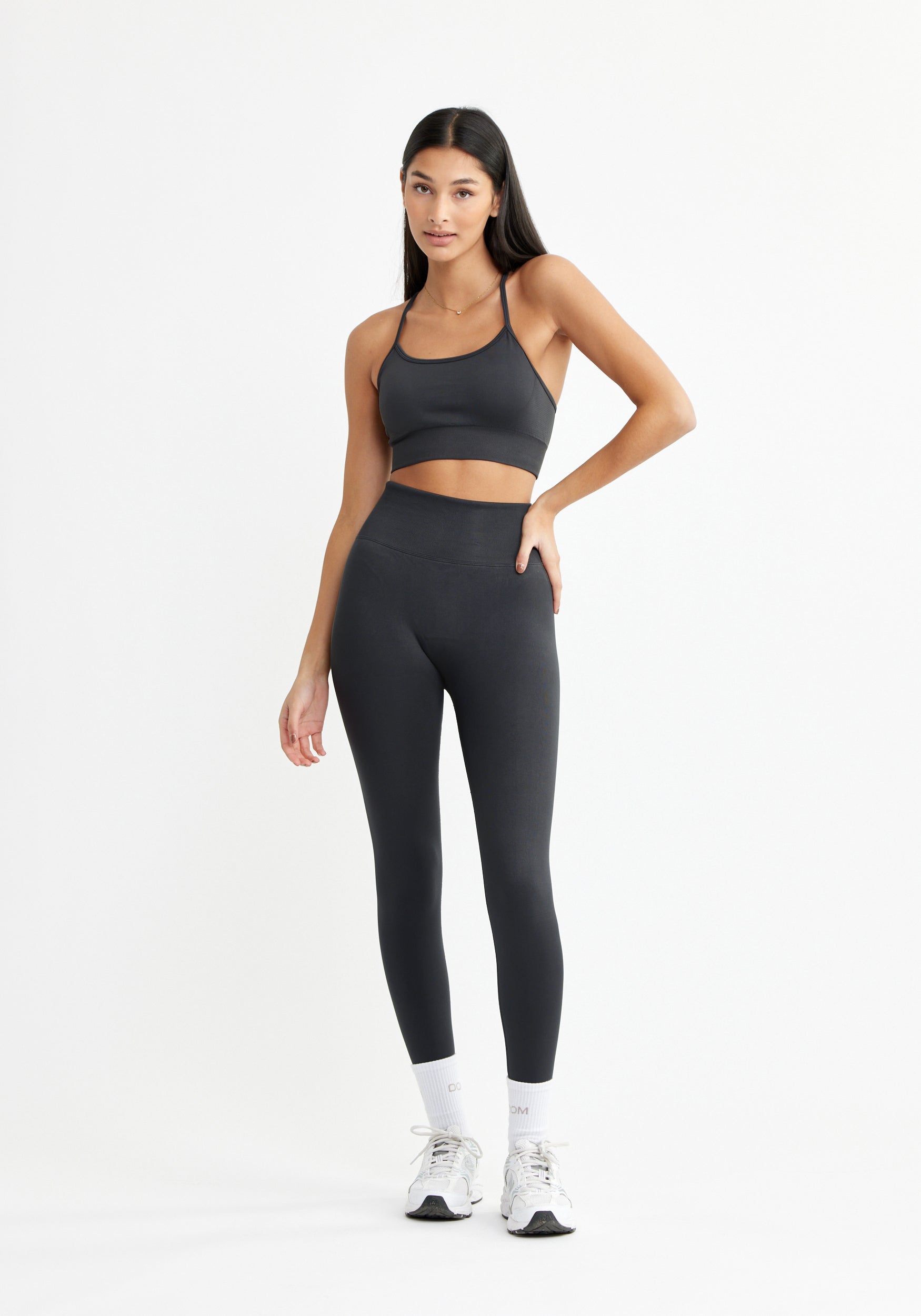 Signature Seamless Sports Bra Iron Grey